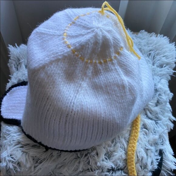 Thick Knitted winter hat, very warm, Embroidered - Picture 7 of 11